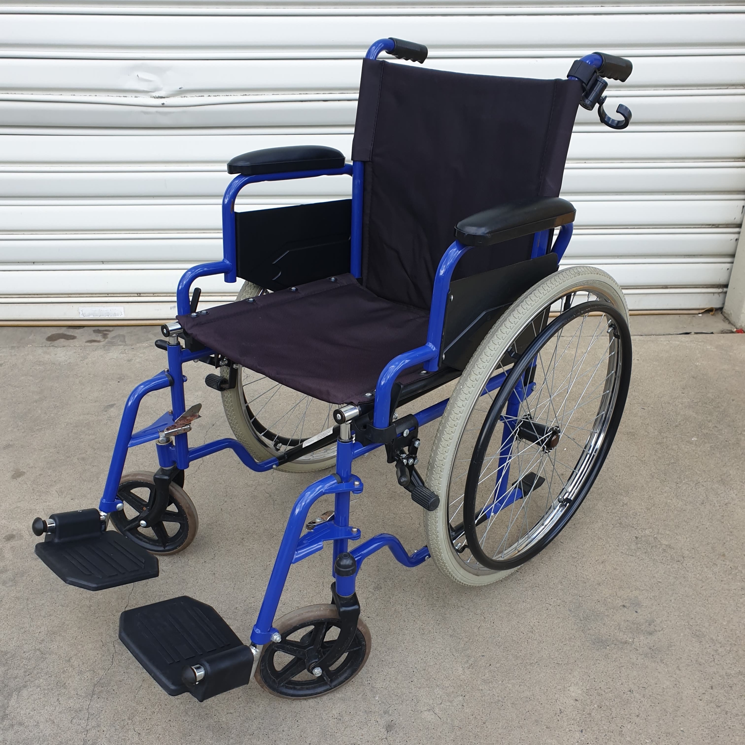Adam - Standard Manual Wheelchair