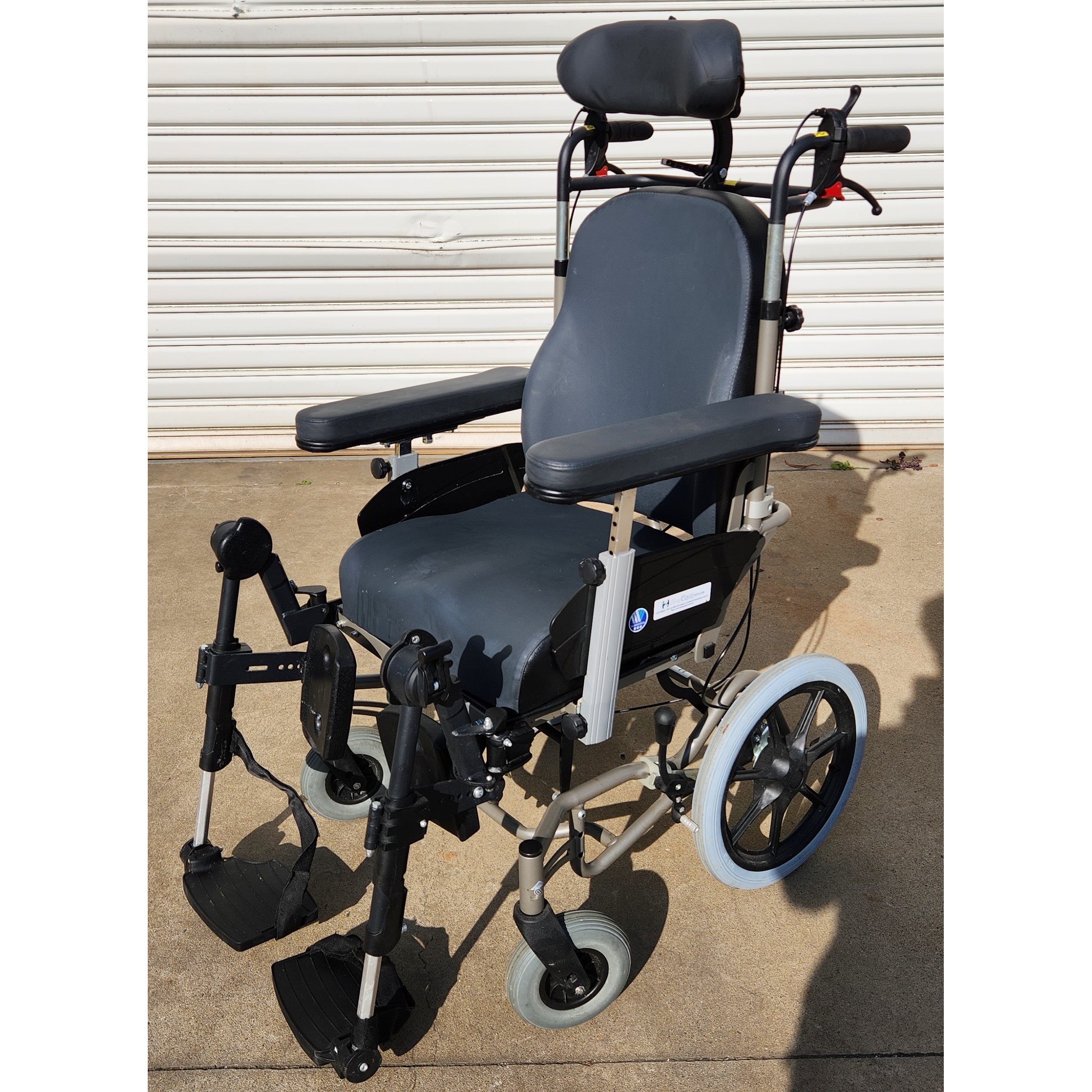 Tilt-In-Space Paediatric Bariatric Transit Wheelchair